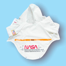 Cargar imagen en el visor de la galería, Impermeable para Perro Chubasquero NASA
