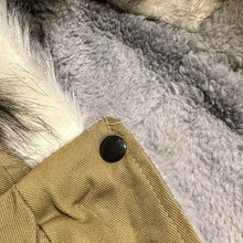 Cargar imagen en el visor de la galería, Chaqueta Khaki Ovejerito
